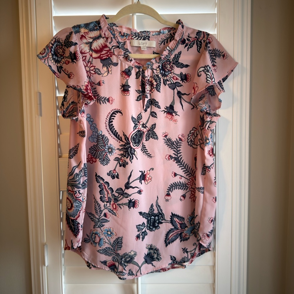 LOFT Pink and Blue Floral Blouse Size M